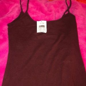 maroon tank top